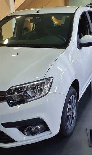 Renault Sandero Intens 1.6 Toyota Corolla Kwid Gol Fiat L