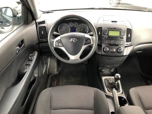 Imagem 4 de 10 de Hyundai I30 2.0 16v 4p Gls