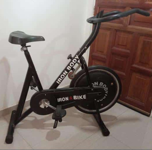 Bicicleta Estática  Iron Bike