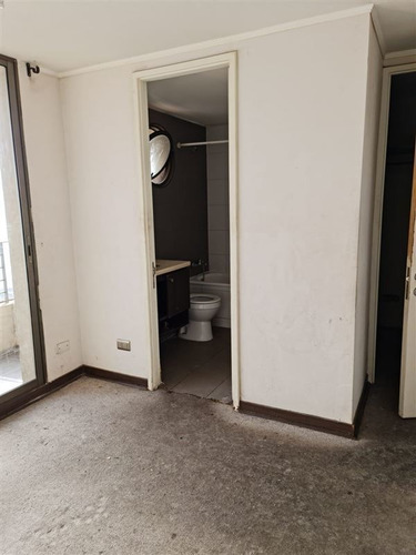 Imagen 7 de 11 de Departamento En Arriendo De 2 Dorm. En Santiago