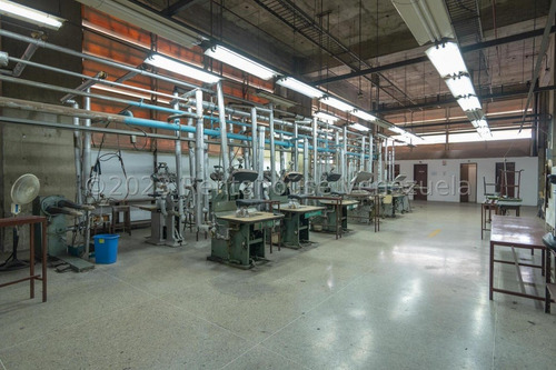 Jel Edificio Industrial En Venta En San Martin 24-4774 Fg