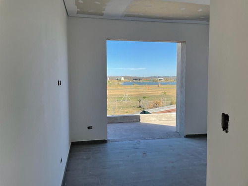 Imagen 9 de 13 de Casa En Venta En San Sebastian - Escobar