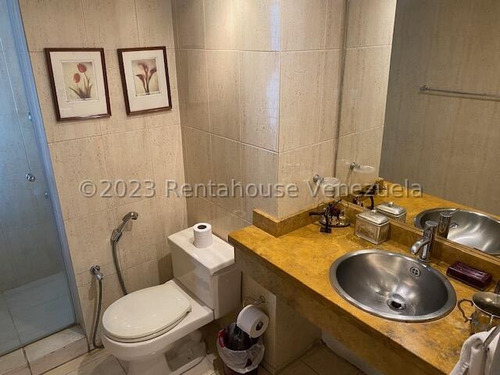 Yb Se Vende Precioso Apartamento En La Florida #24-742