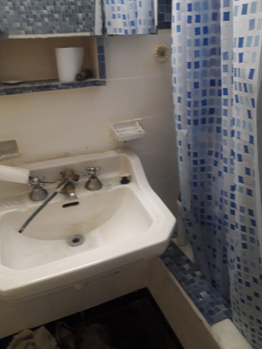 Imagen 13 de 16 de Departamento 2 Amb Interno En El Centro Sobre Peatonal San Martin A Reciclar