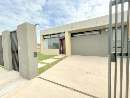 Imagen 4 de 18 de Casa 2 Dorm. - Don Mateo - Funes .