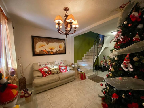 Imagen 5 de 15 de Leal Pérez Vende Townhouse San Diego Laguna Club Solocliente