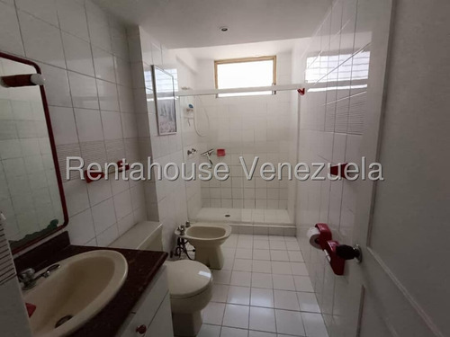 Consigue Apartamento En Venta En Urbanización El Bosque Maracay Piso Bajo Grande Cómodo Excelente Condominio Agua Seguridad Nela 25-9970