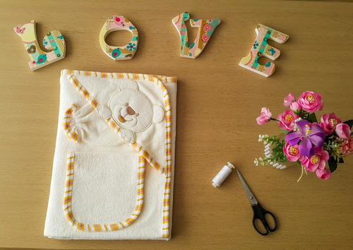 Toalla Para Bebe 100% Algodón + Accesorios
