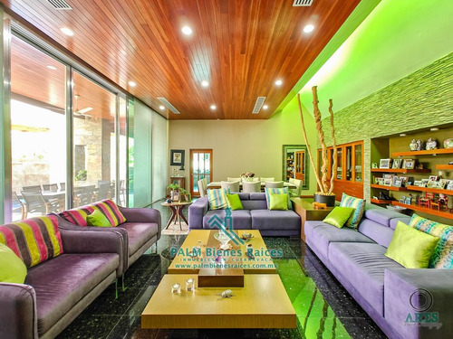 Sumiya Casa Sola En Equina Con Alberca 3 Recámaras, 4 Baños, 2 Autos