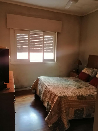 Casa Con Local A 100m. Centro Comercial Y Av. Principal!!!