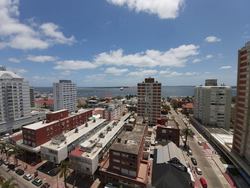 Imagen 25 de 30 de Apartamento En Venta Y Venta En Punta Del Este, Península, Céntrico, Piso Alto Con Muy Linda Vista Despejada