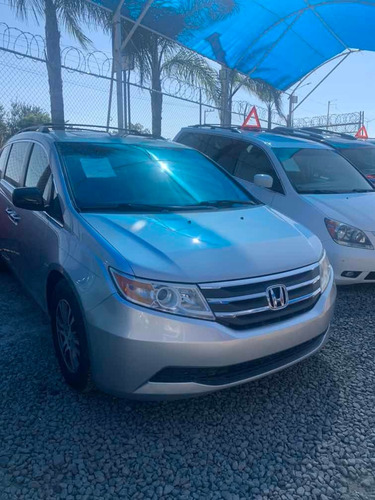 Honda Odyssey 2011 3.5 Touring Minivan Cd Qc Dvd At
