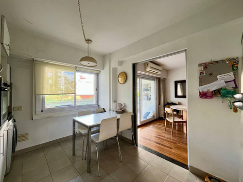 Venta - Departamento De Tres Dormitorios Con Balcón Y Cochera En Centro Río, Rosario