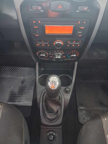 Renault Logan 1.6 Expression Hi-torque 4p