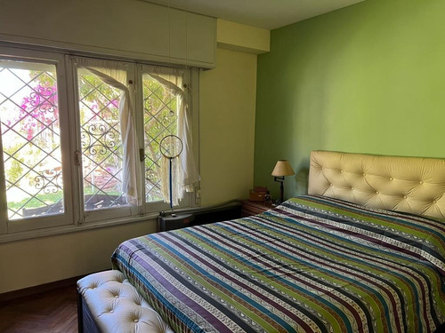 Imagen 10 de 16 de Venta Casa Punta Gorda. Jardín , Fondo, Garaje, Calefacción. Excelente Estado