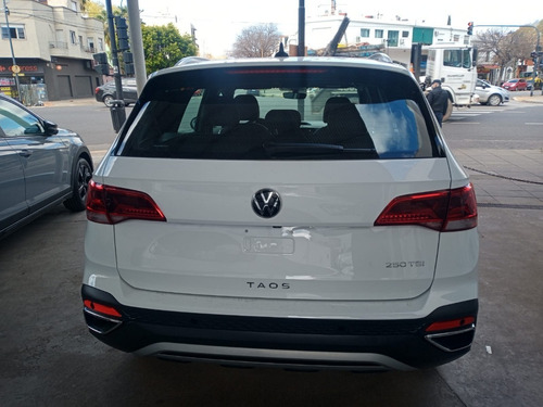 Imagen 3 de 17 de Volkswagen Taos Highline 1.4 Turbo At 250 Tsi #39