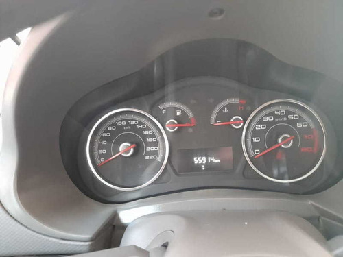 Imagem 8 de 11 de Fiat Palio Attractive 1.0