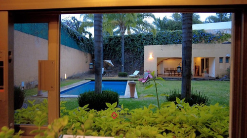 Casa De Lujo Con Alberca En Venta En Colinas De San Javier Villa Universitaria