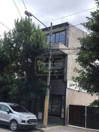 Imagen 1 de 12 de Local Comercial + Dos Monoambientes Santa Rosa De Calam.