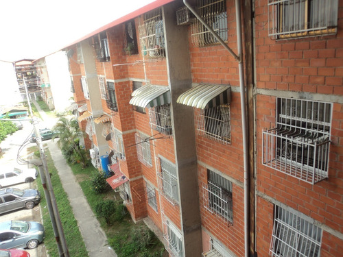Imagen 1 de 16 de Venta De Apartamento En Urbanización El Lago Ii/madre María 04124827470