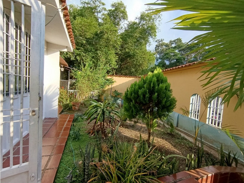 Vende Casa-quinta En El Sector Carvajal Ve22-005fil-yceg