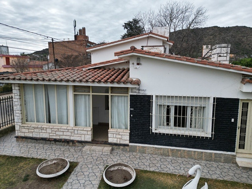 Linda Casa En Venta En Villa Carlos Paz, En Bº Villa Dominguez, Una Linda Oportunidad, Aprovechala!