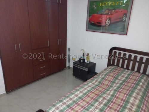 Imagen 9 de 16 de Gustavo Zavala Rentahouse 22-11619