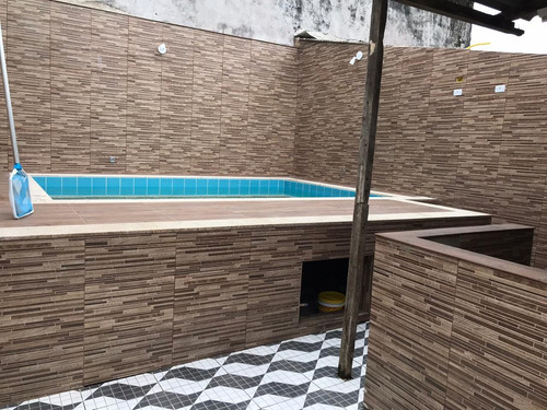 Imagem 7 de 9 de Casa Com Piscina