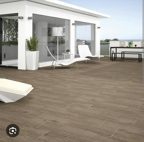 Disu Porcelanato Tipo Madera Merbau Deck Ceniza 23x120 Mate 