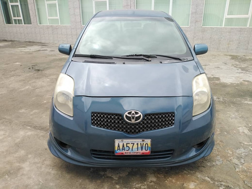Imagen 2 de 13 de Toyota Yaris Automatico