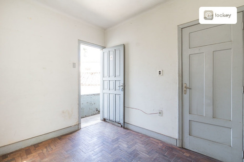 Imagem 9 de 15 de Aluguel De Casa Com 360m² E 10 Quartos - 8815