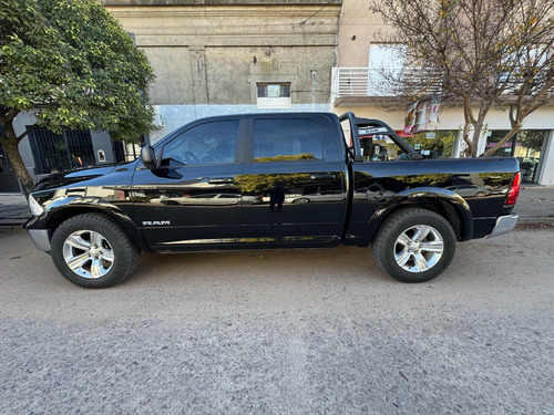 Dodge Ram 1500 Laramie 5.7 V8 4x4