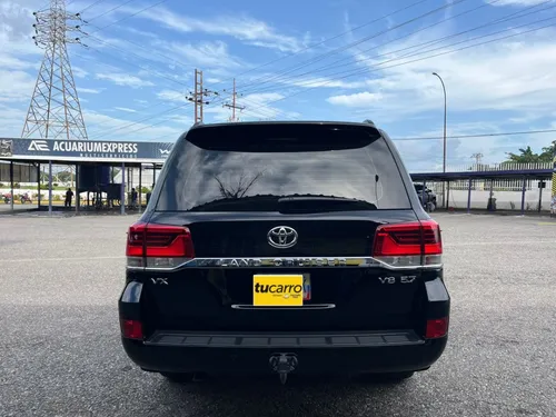 Toyota Land Cruiser Lc 200