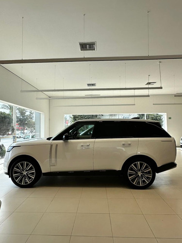 Range Rover Autobiography 2025