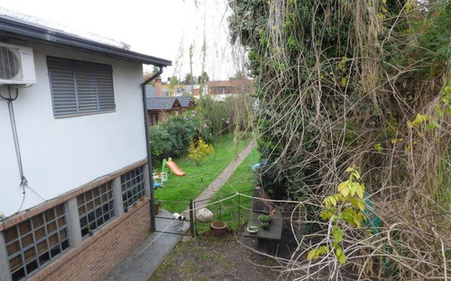 Imagen 8 de 30 de Casa Venta 5 Dormitorios 2 Baños Y Parrilla-lote 10 X 50 - Manuel B Gonnet