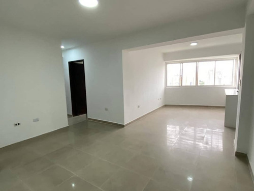 Apartamento En Venta Las Chimeneas Valencia, A Estrenar Con Planta Para Áreas Comunes, Facial Acceso A La Autopista Y Vías Principales. Dapo