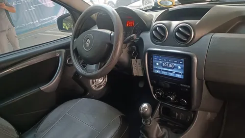 Renault Duster DYNAMIQUE MT 2000CC 4X2