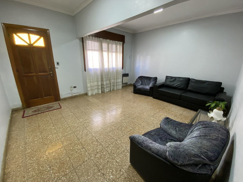 Imagen 2 de 16 de Casa Venta 34 E/117 Y 118. 3 Dorm. Vivani Propiedades