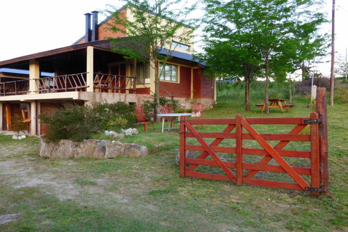 Duplex En Las Sierras Para 8: Vacaciones, Feriados, Paisajes