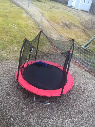 Imagen 4 de 7 de Trampolin Skywalker Redondo 2.4mts 8' Color Rojo