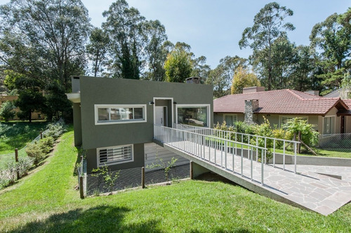Imagen 16 de 19 de Casa En Alquiler O Venta En Valeria Del Mar A 3 Cuadras De La Entrada A Cariló Y 6 De La Playa Con Jacuzzi Y Loza Radiante.