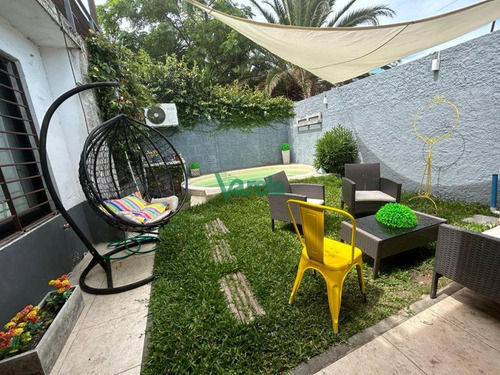 Imagen 7 de 15 de Venta Casa Malvin 3 Dorm, 2 Baños, Estufa, Fondo, Pisicina, Parrilleo Y Gge. Con Renta