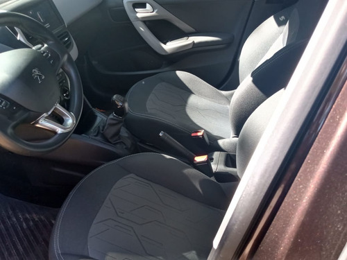 Peugeot 208 Allure 1.5 Touch
