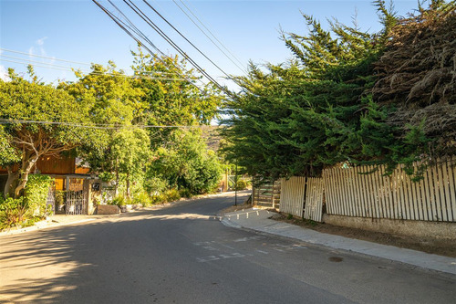 Sitio En Pleno Zapallar Centro Para Construir 3 Casas