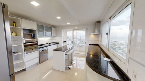 Imagen 12 de 25 de Casino Tower Planta Especial 4 Suites Financia O Permuta Usa (ref: Psd-7613)