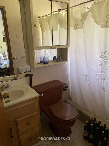 Casa En Venta De 5 Dorm. En Lo Barnechea