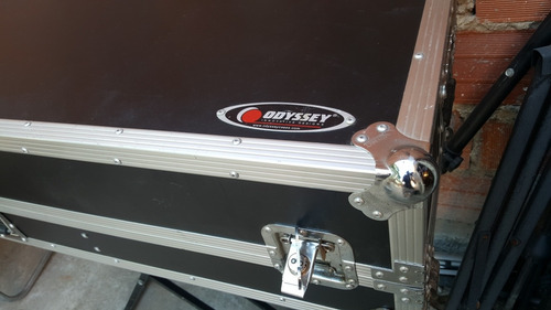 Case Para 2 Platos Laptop Mezclador 19 Odyssey