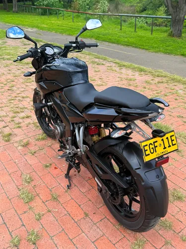 Pulsar Ns200