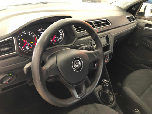 Imagen 8 de 14 de Volkswagen Gol 2017 1.6 Trendline Mt 4 P