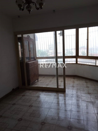 Imagen 10 de 18 de Venta Apartamento Conjunto Residencial Guatire, Casco Central